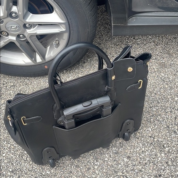 Kc Jagger travel bag - Picture 3 of 3